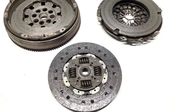 Land Rover Freelander 2 - LR2 Clutch set kit 6H526477AA 6H527550AC