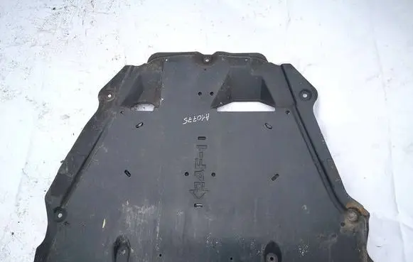 Nissan e-NV200 Engine splash shield/under tray 