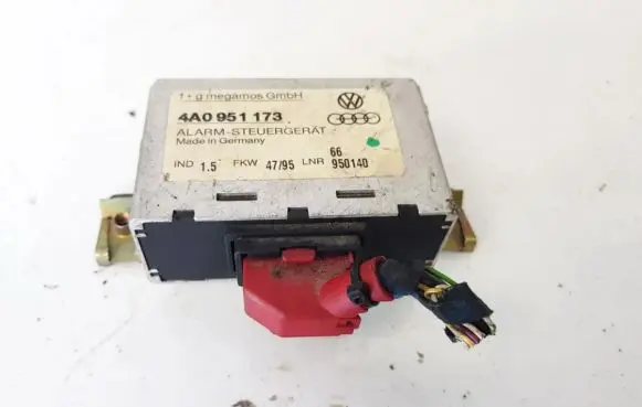 Audi A6 S6 C4 4A Alarm control unit/module 4A0951173 950140