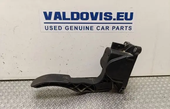 Mercedes-Benz Vito Viano W639 Accelerator throttle pedal A9063000304 0280755025 ZGS013Q018