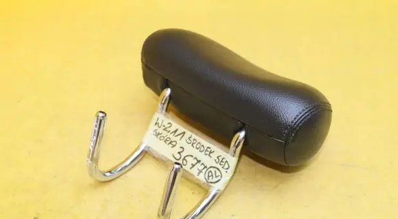 Mercedes-Benz E W211 Rear seat headrest 