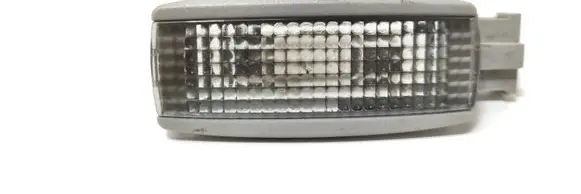 Volkswagen PASSAT B5 Other interior light 3B0947113