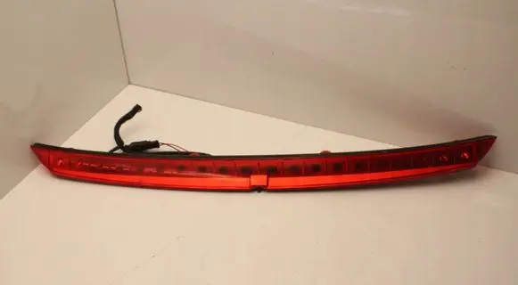 Volkswagen Tiguan Third/center stoplight 2008R