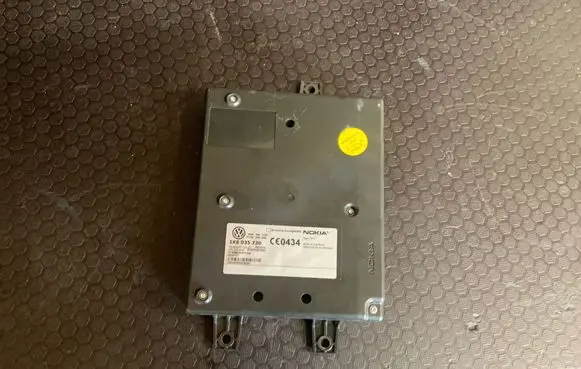 Volkswagen PASSAT B6 Bluetooth control unit module 001FDE9C2DB4 1K8035730