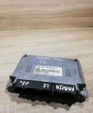 Skoda Fabia Mk2 (5J) Engine control unit/module ECU 03E906023B 5WP4041204