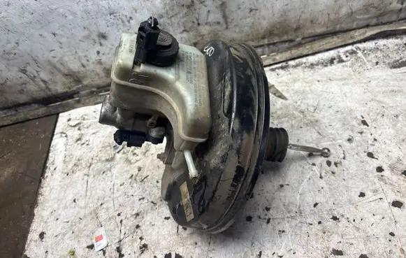 Volkswagen PASSAT B6 Brake booster 3C1614105L 03787433014 A00757