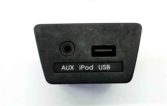 Hyundai ix35 AUX in-socket connector 961102S000TAN 961102S000