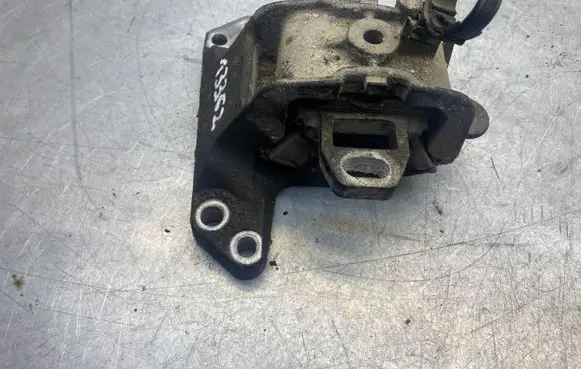 Peugeot 407 Gearbox mount
