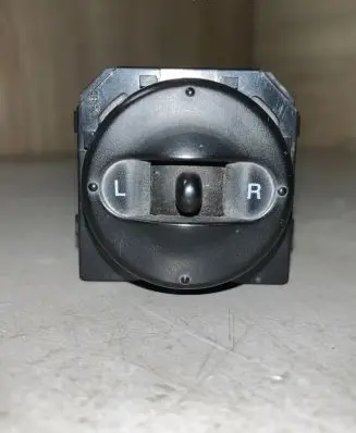 KIA Sorento Wing mirror switch