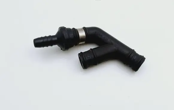 Audi A3 S3 8L Vacuum line/pipe/hose 06A133784C