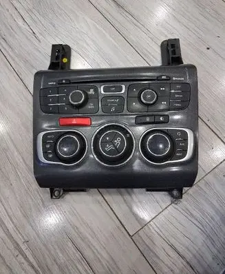 Citroen C4 Grand Picasso Head unit multimedia control 9666027477