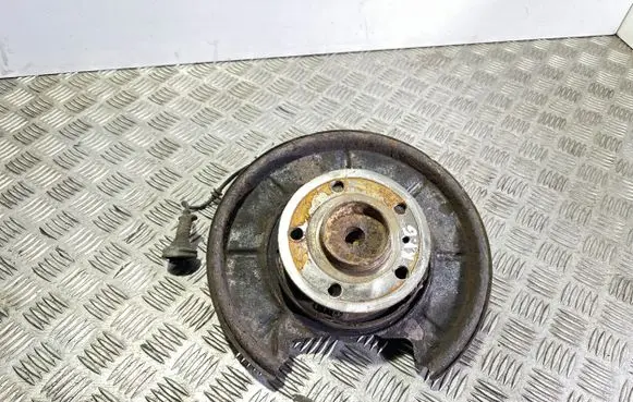 Mercedes-Benz A W169 Rear wheel hub