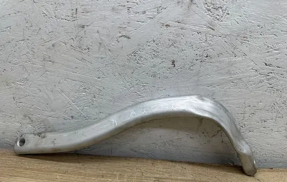 Audi A8 S8 D4 4H Fender mounting bracket 4H0621259C