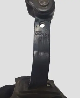 Skoda Octavia Mk2 (1Z) Rear door check strap stopper 1Z0839249