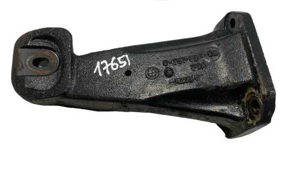 BMW X5 E53 Engine mounting bracket 6761564