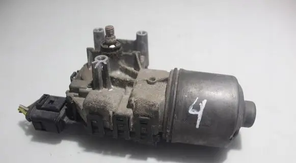 Skoda Fabia Mk1 (6Y) Wiper motor 0390241524