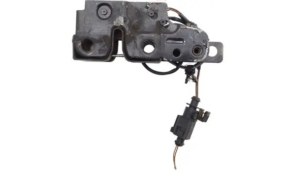 Audi TT TTS Mk2 Engine bonnet/hood lock/catch 8J0823509A