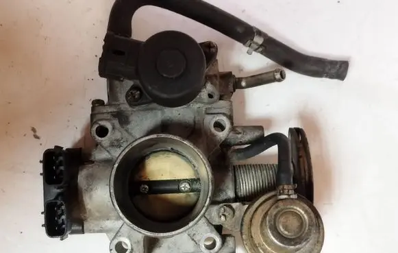 Nissan Almera N16 Throttle valve AEB20
