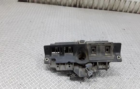 Audi A6 S6 C5 4B Tailgate/trunk/boot exterior handle 4B0827565