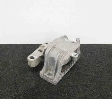 Engine mount bracket