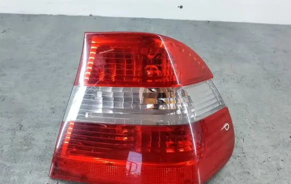 BMW 3 E46 Rear/tail lights 6910532
