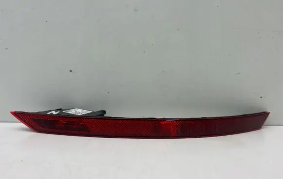 Audi e-tron Rear bumper light 4KE945702