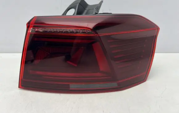 Volkswagen PASSAT B8 Rear/tail lights 3G9945208P