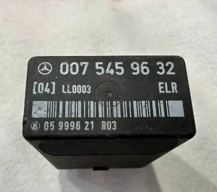 Mercedes-Benz E W124 Other relay 0075459632