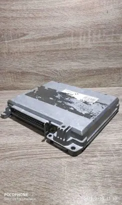 Renault Laguna I Engine control unit/module ECU 7700860308 S101725111c