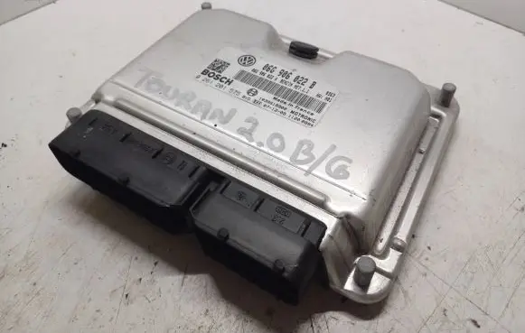 Volkswagen Touran I Engine control unit/module 06G906022B 06G906022A 0261201575