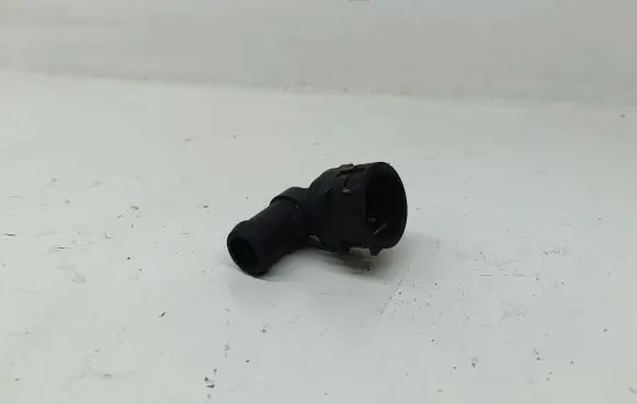 Volkswagen PASSAT B6 Engine coolant pipe/hose 1K0122291R