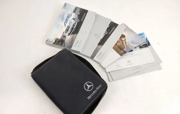 Mercedes-Benz C W204 User manual 