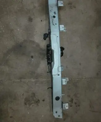 Nissan Qashqai Top upper radiator support slam panel