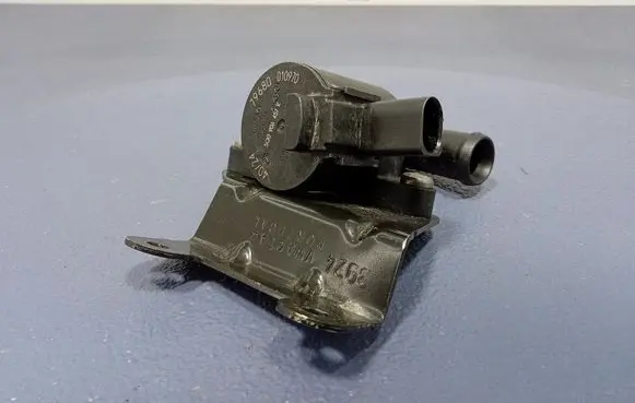 Audi Q7 4L Water pump 5Q0906457K
