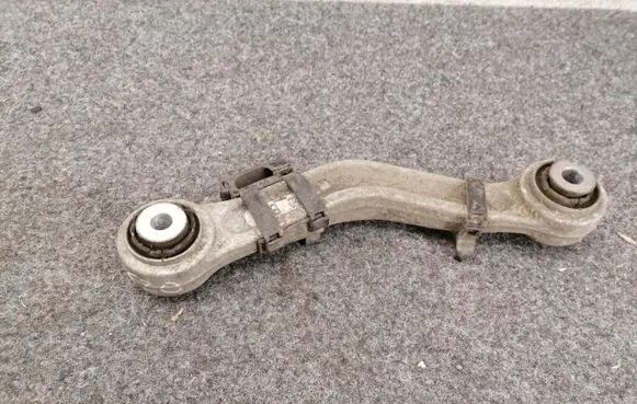 BMW 5 F10 F11 Rear upper control arm/wishbone 6779851 33326779851