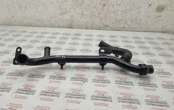 Audi A4 S4 B7 8E 8H Engine coolant pipe/hose 06D121065J