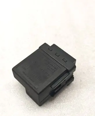 BMW 5 E39 Glow plug pre-heat relay 2246919 15S1D4GK 72RB510