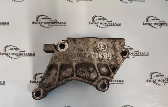 Hyundai ix35 Engine mount bracket