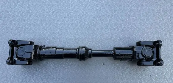 Nissan Patrol Y61 Rear driveshaft/prop shaft 37300VB700