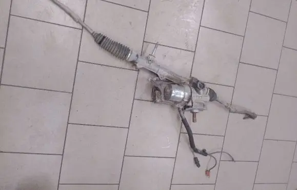 Peugeot 207 Steering rack 9634474880