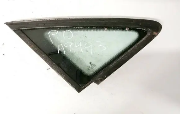 Volkswagen Touran I Front triangle window/glass 43r00048 as2