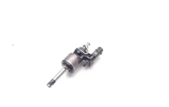 Volkswagen T-Roc Fuel injector 05E036L