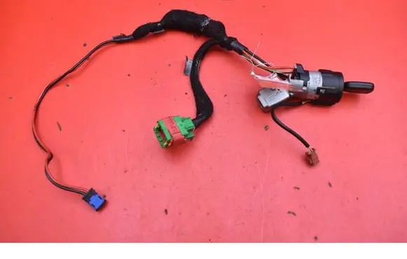 Peugeot 307 CC Ignition lock 36353100