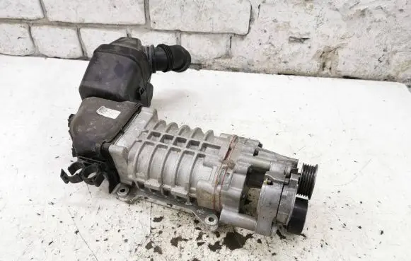 Volkswagen PASSAT B7 Supercharger 03C145301E 170913 12391