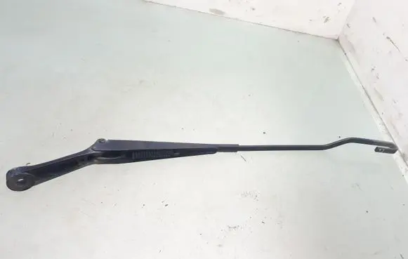 Volkswagen PASSAT B5 Windshield/front glass wiper blade 3B1955409