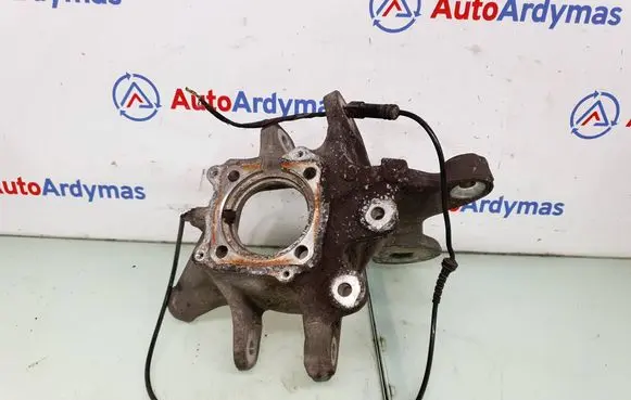 BMW 5 F10 F11 Rear wheel hub spindle/knuckle 6796100 33326796100 6780358