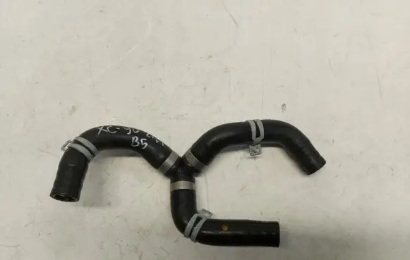 Volvo XC90 Engine coolant pipe/hose 31493282