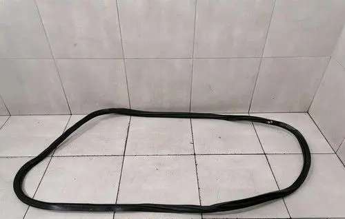 BMW 1 F40 Rubber seal front coupe door window 8491416