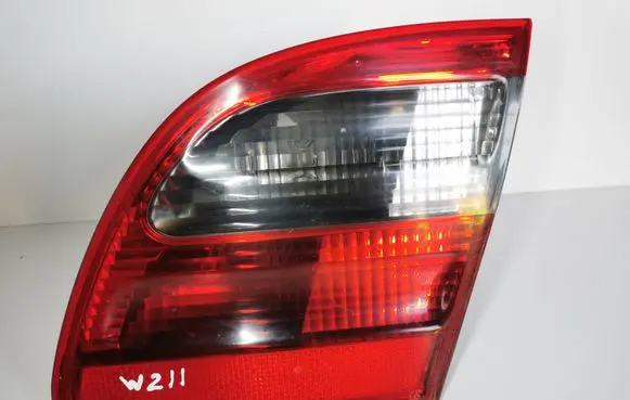 Mercedes-Benz E W211 Tailgate rear/tail lights A2118203064 A2118200777