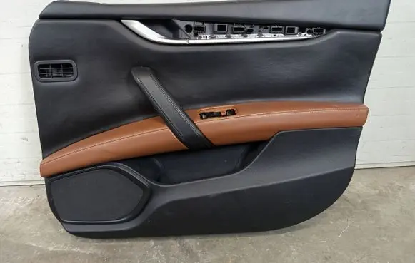 Maserati Ghibli Door card panel trim set 105804278C